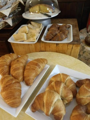 Гостиница Hotel Ristorante Sassi Rossi,  Тачено 